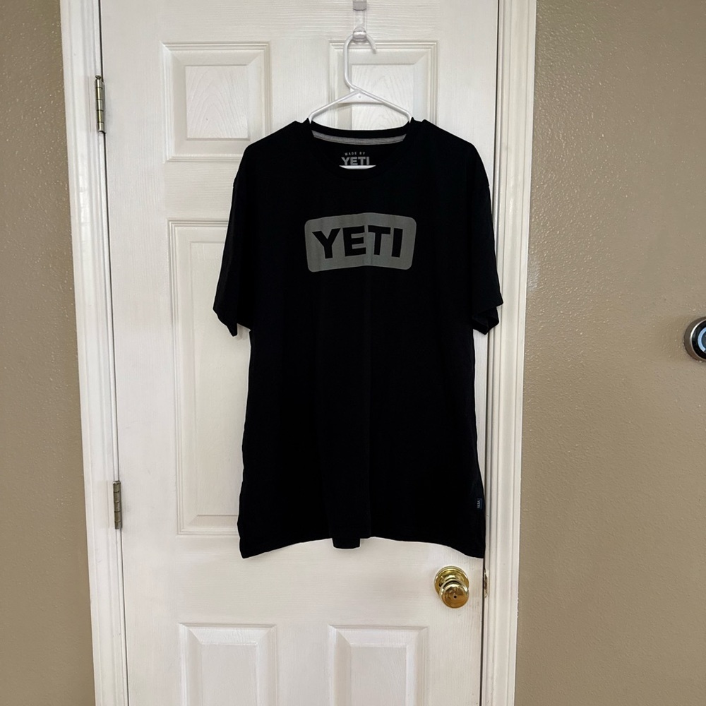 Yeti Black Tee with Gray Logo - Short Sleeve Crew